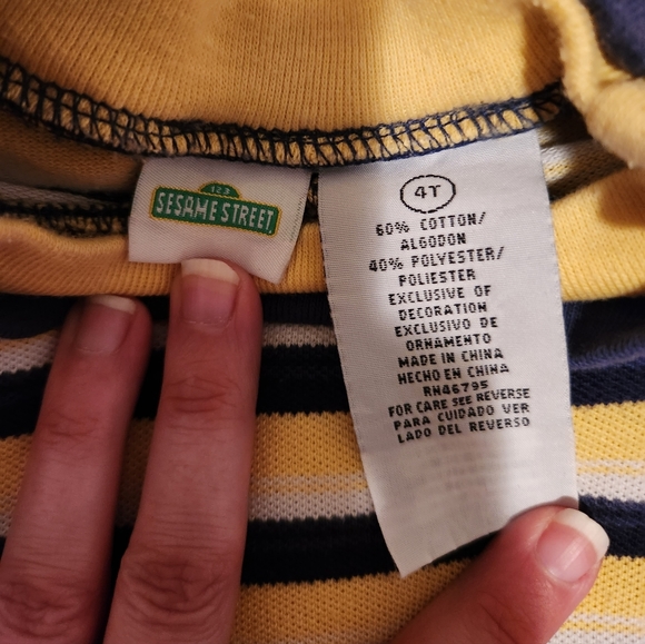 Sesame Street Elmo Toddler shirt with overall loops - Picture 3 of 5